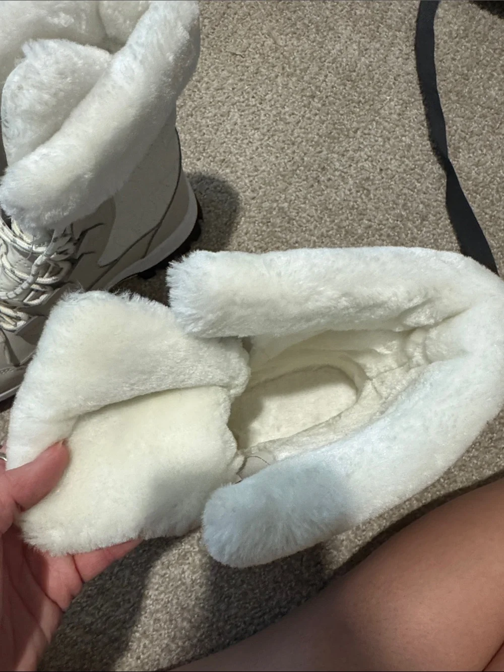 Winter Boots with Faux Fur Lining - Cream
